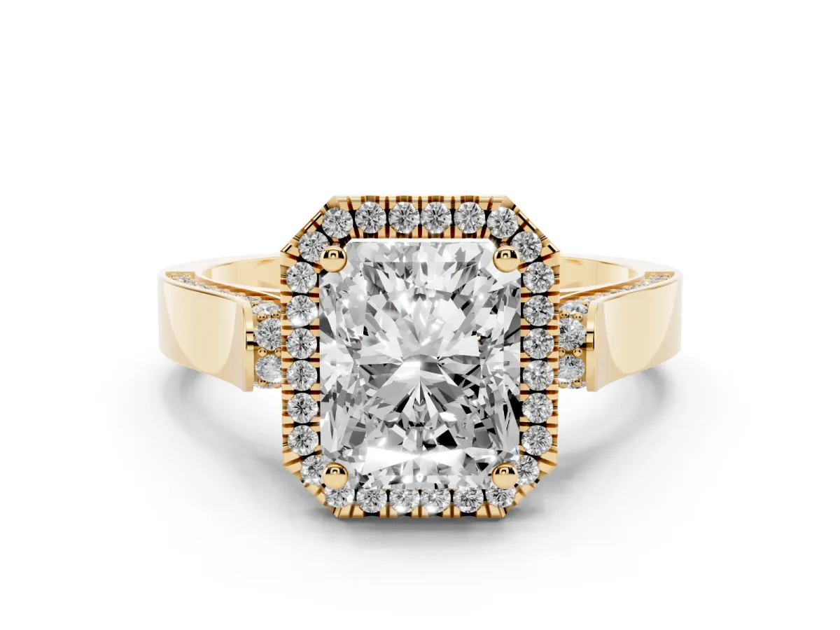 Radiant Cut Diamond Halo Ring Set in Yellow gold with Pavé-Lined Split Shank Band