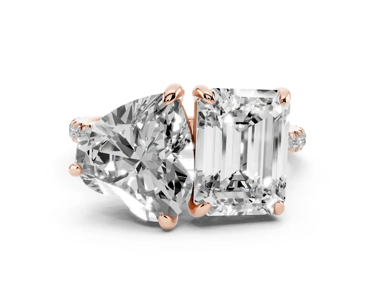 Emerald and Heart Toi Moi Ring Set in Rose gold with Prong Setting and Pavé Band