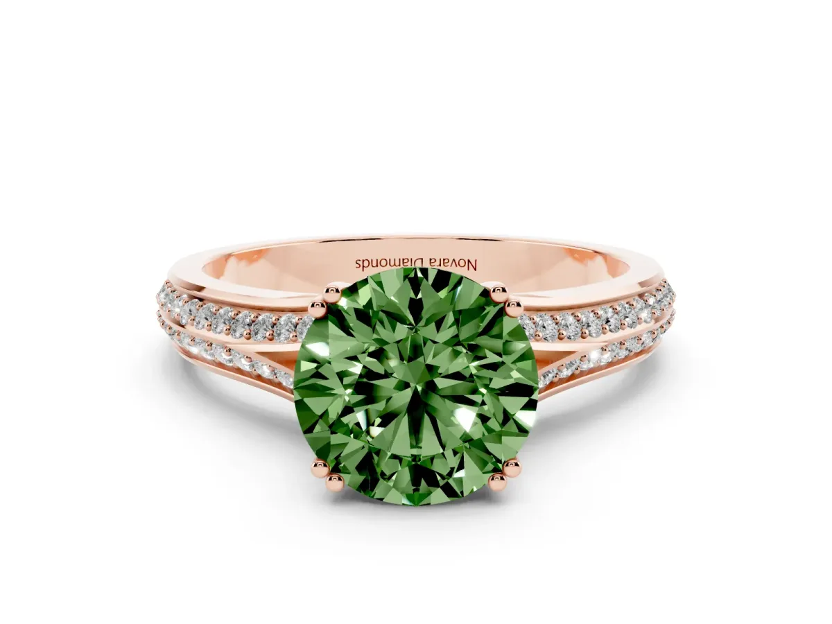 Fancy Green Round Cut Diamond Split Shank Pavé Engagement Ring Set in Rose gold with Prong-Set Center Stone
