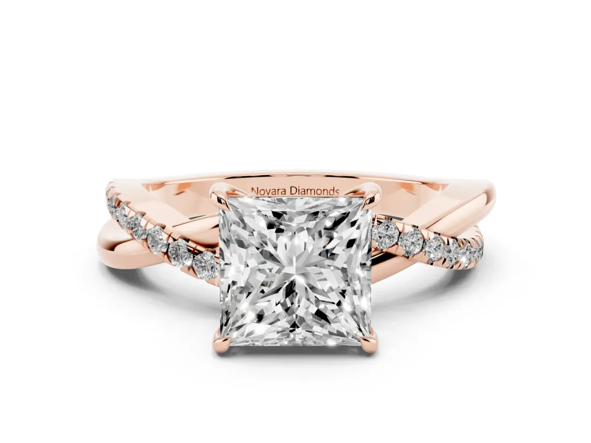 Princess Cut Diamond Twisted Pavé Band Ring Set in Rose gold with Prong Setting