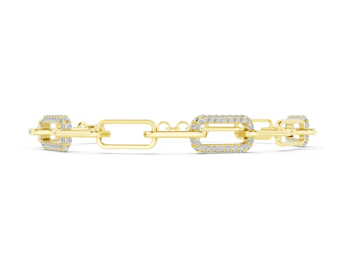 Round Diamond Pavé Link Bracelet Set in Yellow gold with Four-Prong Setting