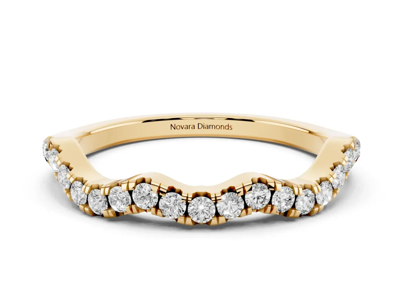 Round Diamond Scalloped Pavé Wedding Band Set in Yellow gold with Shared Prong Setting