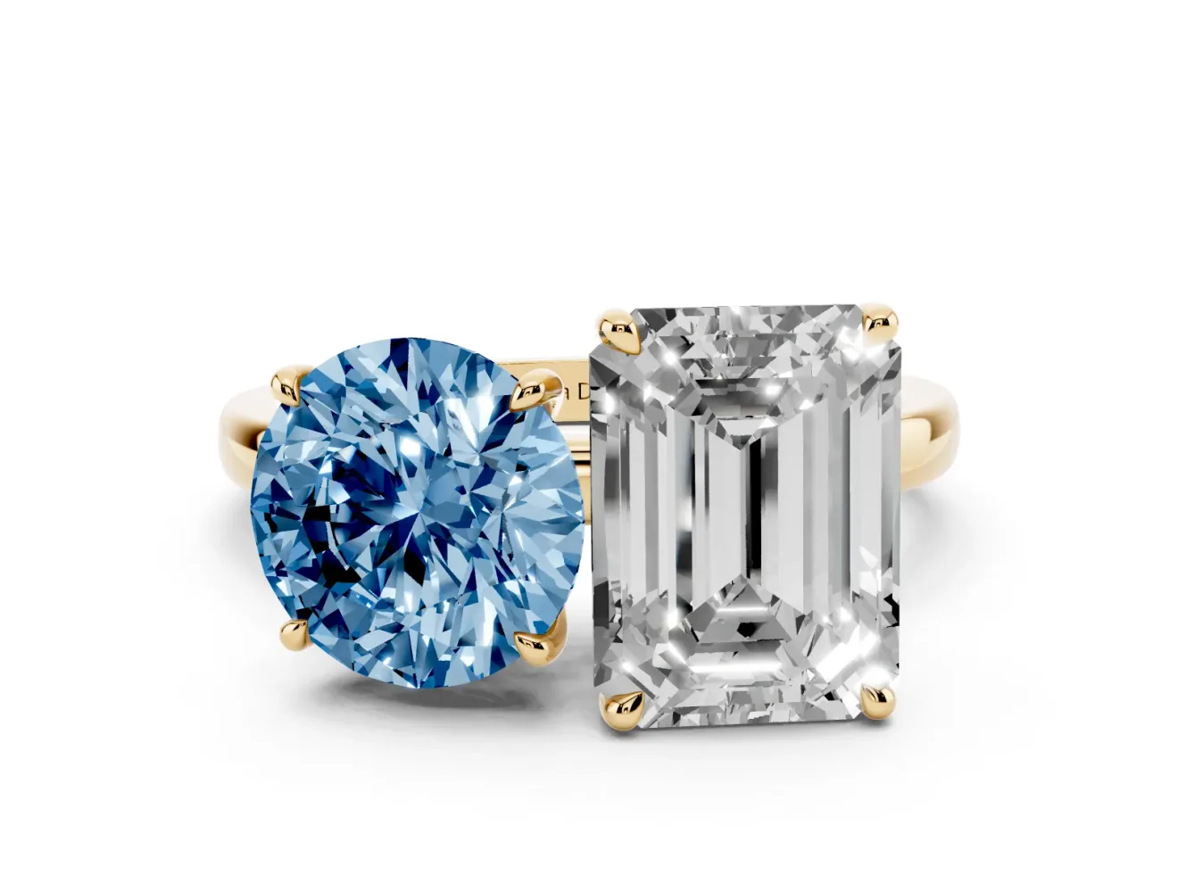 Fancy Blue Round Cut and Emerald Cut Toi Moi Ring Set in Yellow gold with Prong Setting