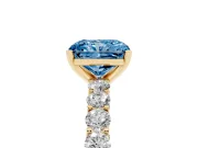 Radiant Cut Shared Prong Engagement Ring Setting for a Fancy Blue Lab-Grown Diamond | Yellow Gold