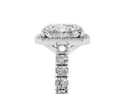 Radiant Cut Halo Pavé Engagement Ring Setting | Single Row Shoulders | Platinum