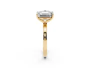 Round Cut and Emerald Cut Toi Moi Ring Set in Yellow gold with Prong Setting