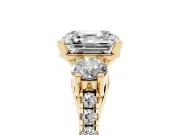 Three-Stone Asscher Cut Diamond Pavé Band Ring Set in Yellow gold with Prong-Set Trio