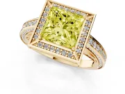 Fancy Yellow Princess Cut Diamond Halo Pavé Split Shank Ring Set in Yellow gold with Prong Setting