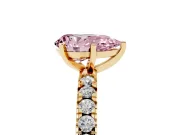 Pear-Shaped Pavé Solitaire Engagement Ring Setting for a Fancy Pink Lab-Grown Diamond | Yellow Gold