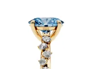 Oval Graduated Accent Engagement Ring Setting for a Fancy Blue Lab-Grown Diamond | Yellow Gold