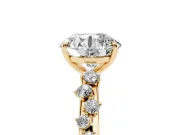Round Cut Diamond Cluster Solitaire Ring Set in Yellow gold with Prong Setting