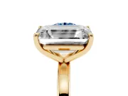 Fancy Blue Round Cut and Emerald Cut Toi Moi Ring Set in Yellow gold with Prong Setting