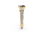 Pear-Shaped Engagement Ring Setting for a Black Center | Yellow Gold