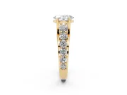 Oval Graduated Side Stone Engagement Ring Setting | Shared Prong Rails | Yellow Gold
