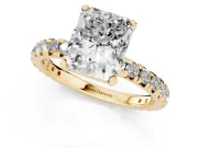 Radiant Cut Diamond Pavé Solitaire Ring Set in Yellow gold with Round Band and Prong Setting