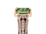 Fancy Green Emerald Cut Diamond Pavé Split Shank Solitaire Ring Set in Rose gold with Prong Setting