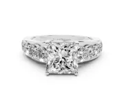Princess Cut Graduated Side Stone Engagement Ring Setting | Shared Prong Rails | White Gold