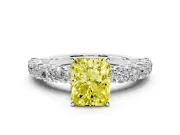 Radiant Cut Shared Prong Engagement Ring Setting for a Fancy Yellow Lab-Grown Diamond | Platinum