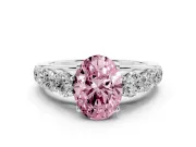 Oval Graduated Side Stone Engagement Ring Setting for a Fancy Pink Lab-Grown Diamond | Flat Top Band | Platinum