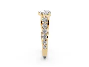 Heart-Shaped Graduated Side Stone Engagement Ring Setting | Shared Prong Rails | Yellow Gold