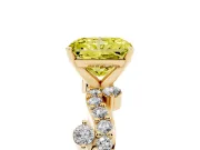 Radiant Cut Twisted Pavé Engagement Ring Setting for a Fancy Yellow Lab-Grown Diamond | Bar Stations | Yellow Gold