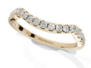 Round Lab-Grown Diamond Pavé Curved Wedding Band | Micro Prong Set | Yellow Gold
