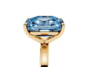 Fancy Blue Asscher Cut and Emerald Cut Toi Moi Ring Set in Yellow gold with Prong Setting