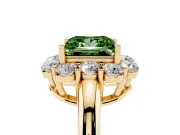 Princess Cut Graduated Milgrain Halo Engagement Ring Setting for a Fancy Green Lab-Grown Diamond | Yellow Gold