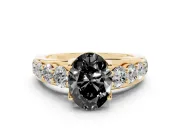 Oval Graduated Engagement Ring Setting for a Black Center | Yellow Gold