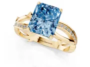 Fancy Blue Radiant Cut Diamond Pavé Twist Band Solitaire Ring Set in Yellow gold with Prong Setting