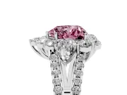Heart-Shaped Scalloped Halo Engagement Ring Setting for a Fancy Pink Lab-Grown Diamond | Pear Side Stones | Platinum