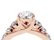 Pear-Shaped Graduated Side Stone Engagement Ring Setting | Shared Prong Rails | Rose Gold