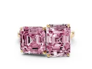 Fancy Pink Asscher Cut and Emerald Cut Toi Moi Ring Set in Yellow gold with Prong Setting