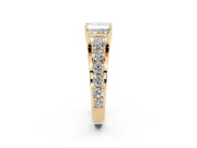 Princess Cut Graduated Side Stone Engagement Ring Setting | Shared Prong Rails | Yellow Gold