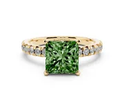 Fancy Green Princess Cut Diamond Solitaire Pavé Engagement Ring Set in Yellow gold with Round Band and Prong Setting