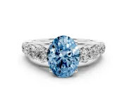 Oval Graduated Side Stone Engagement Ring Setting for a Fancy Blue Lab-Grown Diamond | Flat Top Band | Platinum