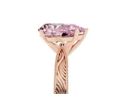 Pear-Shaped Engraved Engagement Ring Setting for a Fancy Pink Lab-Grown Diamond | Rose Gold