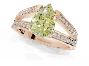 Pear-Shaped Split Shank Pavé Engagement Ring Setting for a Fancy Yellow Lab-Grown Diamond | Rose Gold