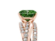 Fancy Green Radiant Cut Diamond Solitaire Twist Band Ring Set in Rose gold with Pavé Setting and Prong Head
