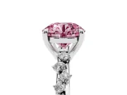 Round Graduated Accent Engagement Ring Setting for a Fancy Pink Lab-Grown Diamond | Platinum