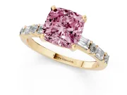 Cushion Cut Baguette Side Stone Engagement Ring Setting for a Fancy Pink Lab-Grown Diamond | Yellow Gold