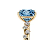 Fancy Blue Princess Cut Diamond Cluster Solitaire Ring Set in Yellow gold with Prong Setting