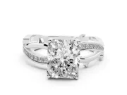 Radiant Cut Diamond Pavé Twist Band Solitaire Ring Set in Platinum with Prong Setting