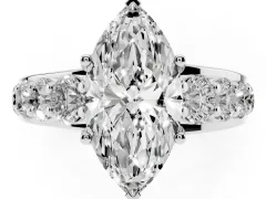 Marquise Cut Diamond Pavé Engagement Ring Set in White gold with Prong Setting