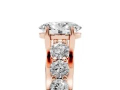 Oval Cut Diamond Pavé Engagement Ring Set in Rose gold with Prong Setting