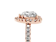 Heart Cut Diamond Pavé Halo Ring Set in Rose gold with Prong Setting