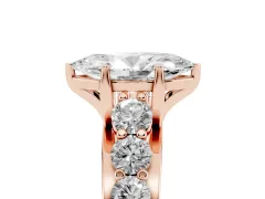 Marquise Cut Diamond Pavé Engagement Ring Set in Rose gold with Prong Setting