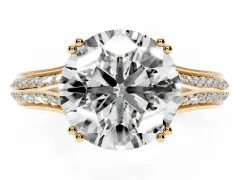 Round Cut Diamond Split Shank Pavé Engagement Ring Set in Yellow gold with Prong-Set Center Stone