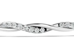 Round Cut Diamond Twisted Cable Chain Bracelet Set in Silver with Bezel Setting