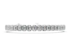 Emerald Cut Diamond Tennis Bracelet Set in White gold with Bezel Setting